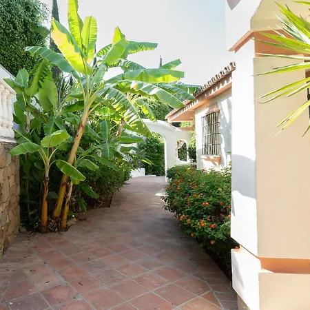 Villa Grand Villa! With Golf & Sea View!! Marbella