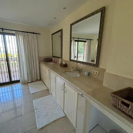 Grand Villa! With Golf & Sea View!! * Marbella