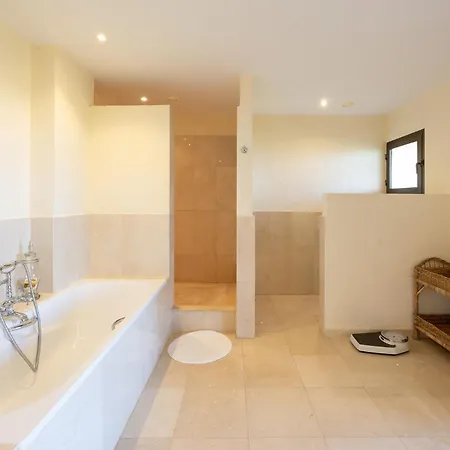 Grand Villa! With Golf & Sea View!! 别墅