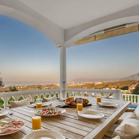 Villa Grand With Amazing Golf & Sea View Marbella