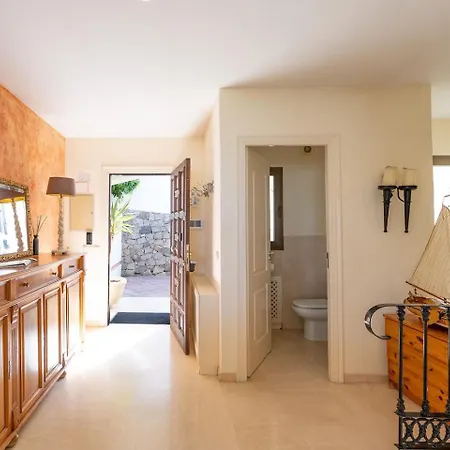 Grand With Amazing Golf & Sea View Villa Marbella