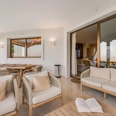 Grand With Amazing Golf & Sea View Villa