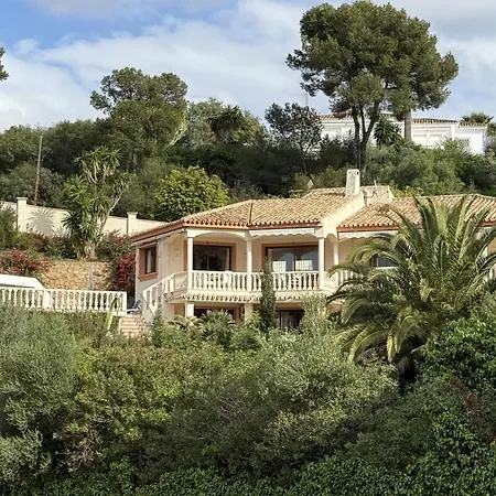 Villa Grand With Amazing Golf & Sea View