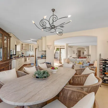 Grand With Amazing Golf & Sea View Villa