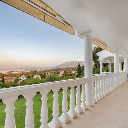 Grand With Amazing Golf & Sea View Villa Marbella