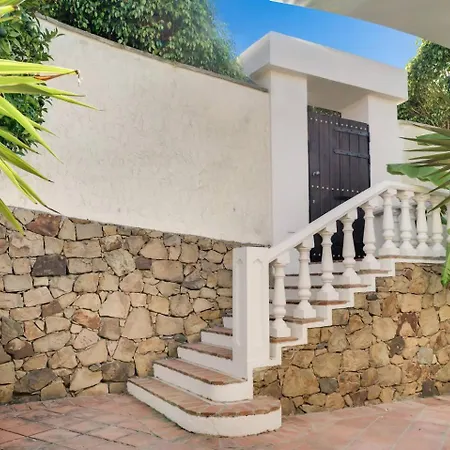 Grand With Amazing Golf & Sea View