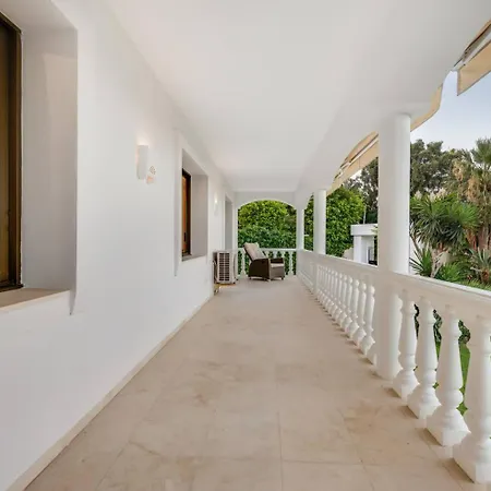 Grand With Amazing Golf & Sea View Villa
