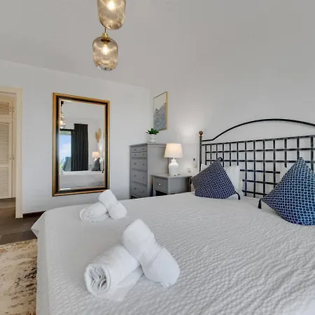 Grand With Amazing Golf & Sea View Villa Marbella