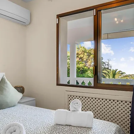 Grand With Amazing Golf & Sea View *