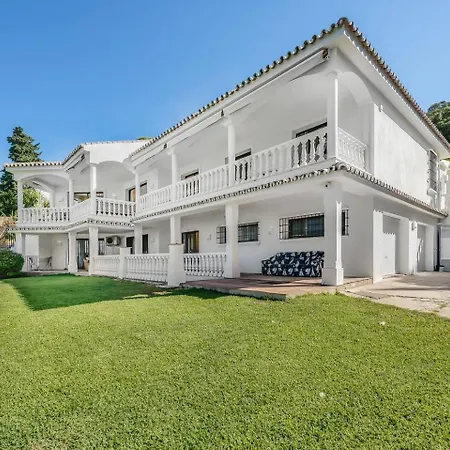 Grand With Amazing Golf & Sea View *