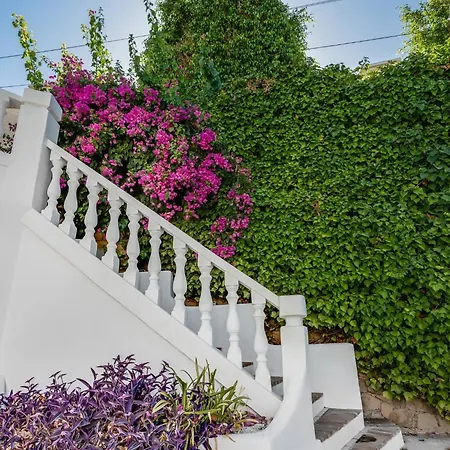 Villa Grand With Amazing Golf & Sea View *