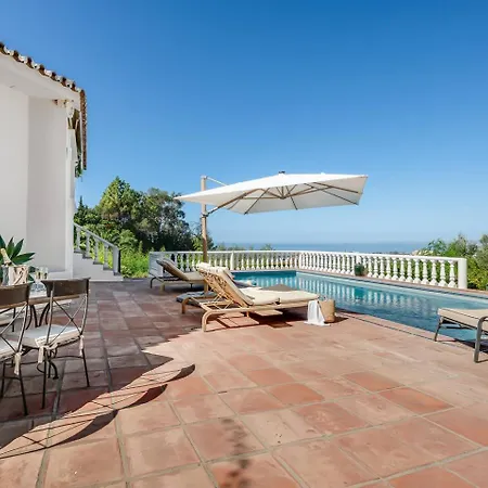 Grand With Amazing Golf & Sea View Villa Marbella