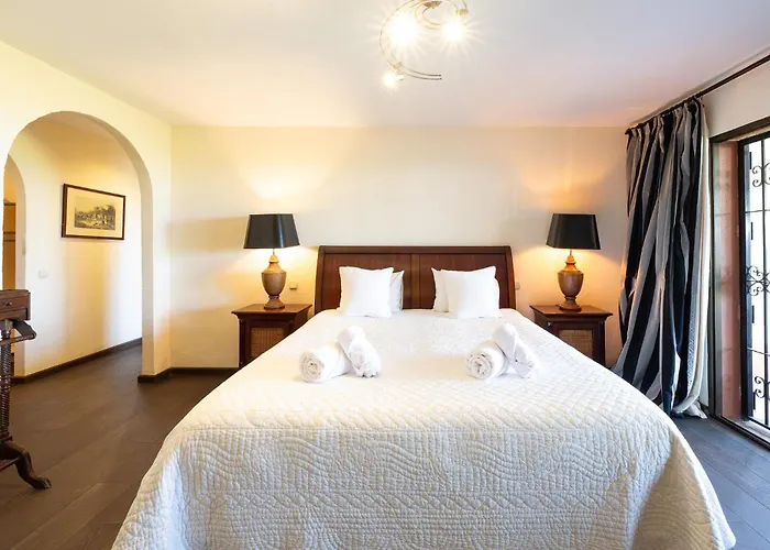 Grand Villa! With Golf & Sea View!! וילה
