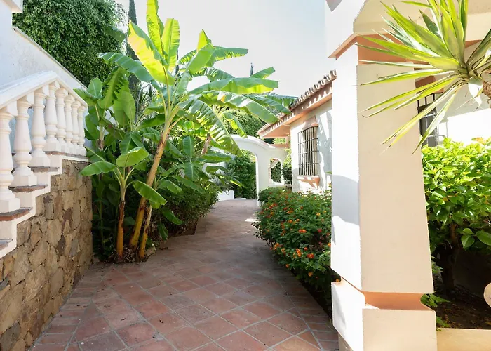 Villa Grand Villa! With Golf & Sea View!! Marbella