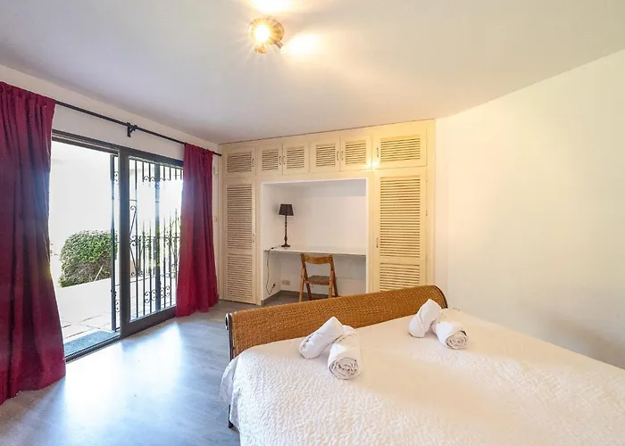 Grand Villa! With Golf & Sea View!! Villa